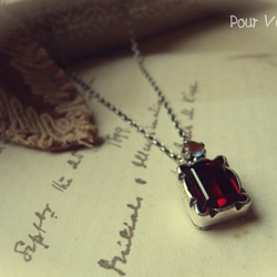 ローズカットサフィレットのピアス ピアス（フック・チェーン） Pour