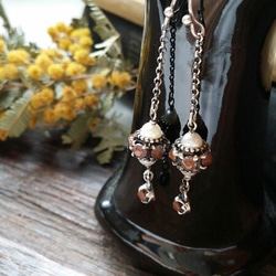 ローズカットサフィレットのピアス ピアス（フック・チェーン） Pour