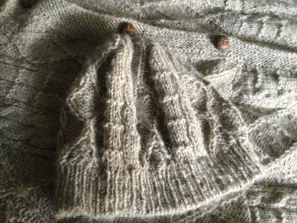 アランセーター　ユニセックス　イタリア製毛糸　帽子おまけ 5枚目の画像