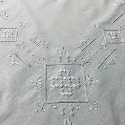 ★20％OFF★ハーダンガー刺繍（ハンドメイド）テーブルクロス 66x120cm ハーダンガー刺繍風・クロス その他インテリア雑貨 arigin 通販