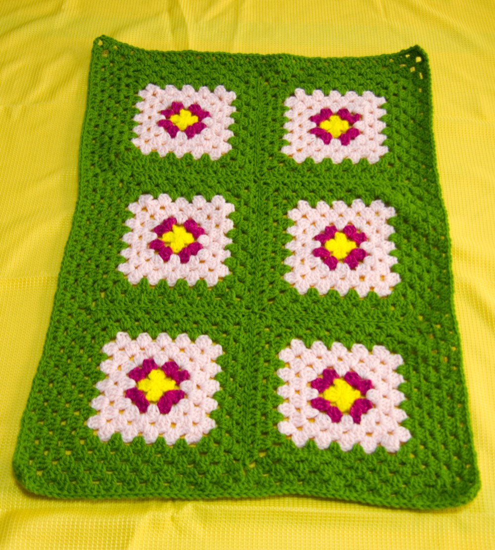 ひざ掛け(No.14)・ブランケット・マルチカバー・ソファーカバー・手編み・母の日・敬老の日・誕生日・クリスマス・プレゼ