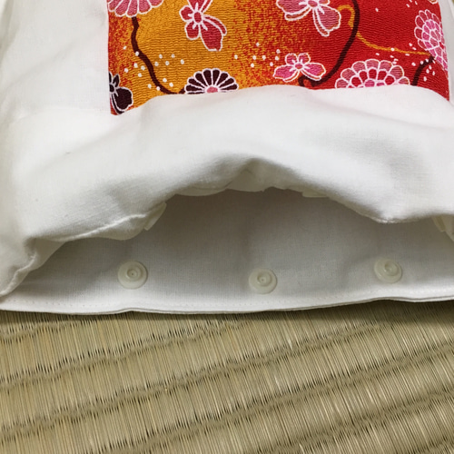 ハリネズミの布団「おふとんねる」ちりめん赤花 寝袋 寝床