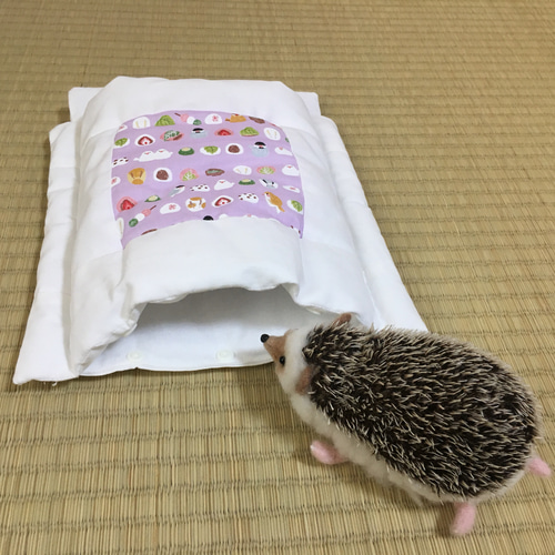 ハリネズミの布団「おふとんねる」だんご 和菓子 文鳥 豆大福 いちご