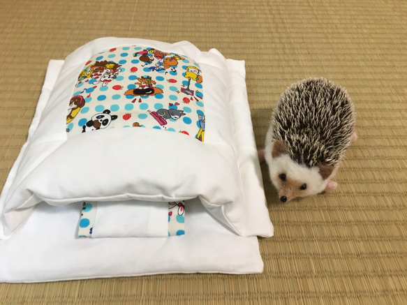 ハリネズミ寝袋  デニムお布団 ハリネズミの布団「おふとんねる」昭和レトロ 寝袋 寝床 ケージ ベッド