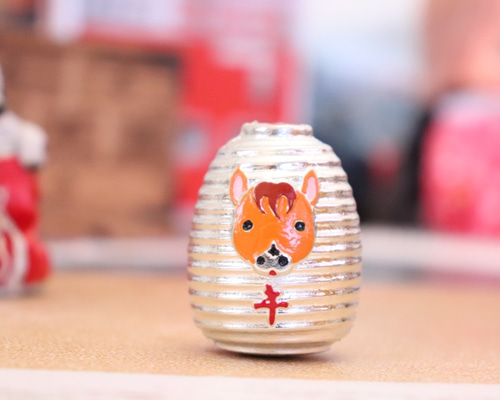 干支の十二支 午（うま）「すずのスズ」Ⓡちょうちん ペーパーウエイト