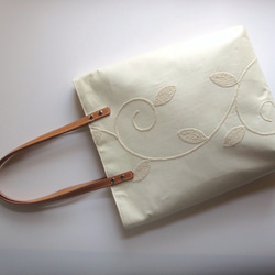 [バーゲン品] マヨルカ刺繍のバッグ・スペイン製ファブリック 3枚目の画像