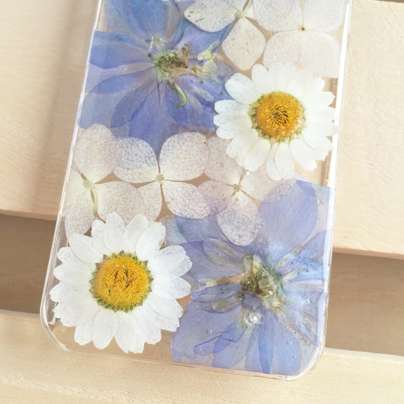 summerblue デルフィニウムの押し花ケース iPhone スマホ 3枚目の画像