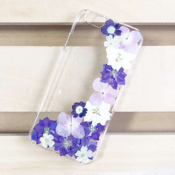 blue purple White 詰め合わせ押し花 iPhone ケース 4枚目の画像