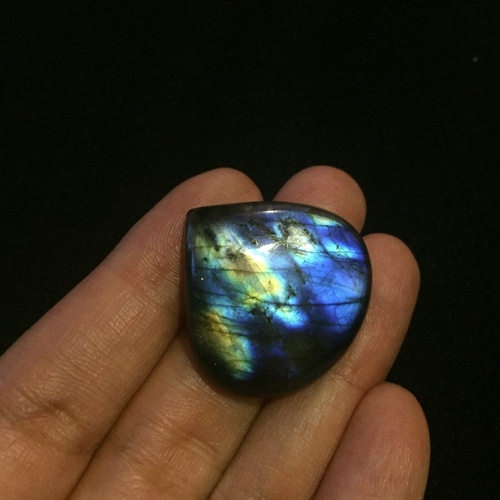 高品質　ラブラドライト　多面カット　ルース 最高品質ラブラドライト(Labradorite) 自由カット マダガスカル 産
