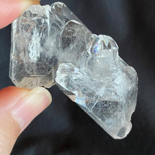 ファーデンクォーツ 水晶 原石 天然石 パワーストーン 楽天市場】ファーデンクォーツ 原石 水晶 クラスター アメリカ産 一点