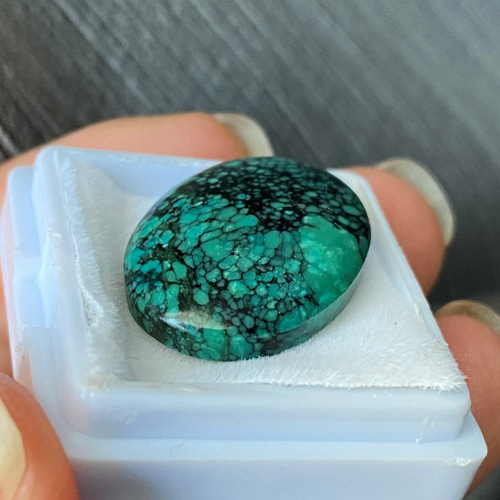 ターコイズ　ルース1石　ヴィンテージターコイズ 人気者☆スパイダーウェブターコイズ ブラックウェブ Turquoise