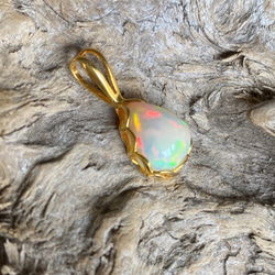ホワイトオパール♢プレシャスオパール ペンダントトップ 03 GP