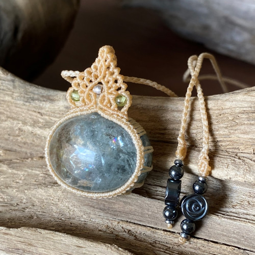 銀の波と虹 ガーデンクォーツ ネックレス 03 マクラメ ペンダント