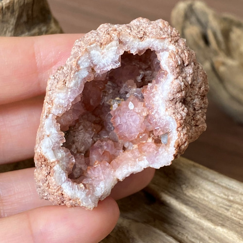 ピンクアメジスト水晶キラキラジオードG