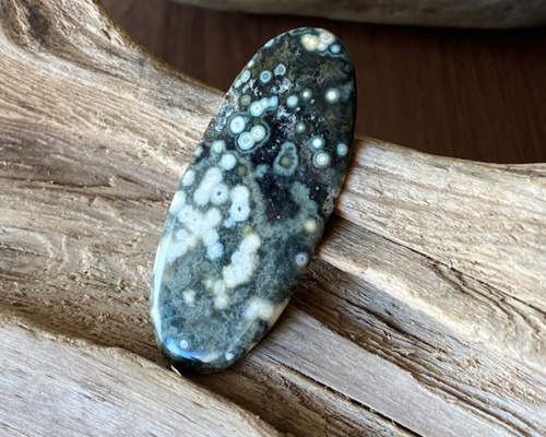 0_53e748e218571407ac07fcf67075