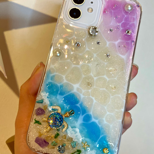 AQUOSケータイカバー。スワロフスキーでつくりました。世界中1個しかない商品 AQUOSケータイカバー。スワロフスキーでつくりました。世界中1個しか