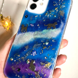 宇宙 猫 にゃん SWAROVSKI天の川 iPhoneケース 全対応 iPhone11 proなど 幸運のオルゴナイト 2枚目の画像