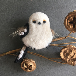 羊毛フェルト シマエナガ ブローチ ブローチ CHIRA MIRA 通販 11231621