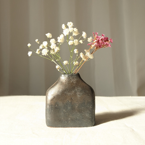フランスアンティーク　素朴なボトル　一輪挿し 花瓶 花器　アンティークボトル フランス 1900-40s パヒューム 香水 瓶 ボトル ガラス 蓋付き