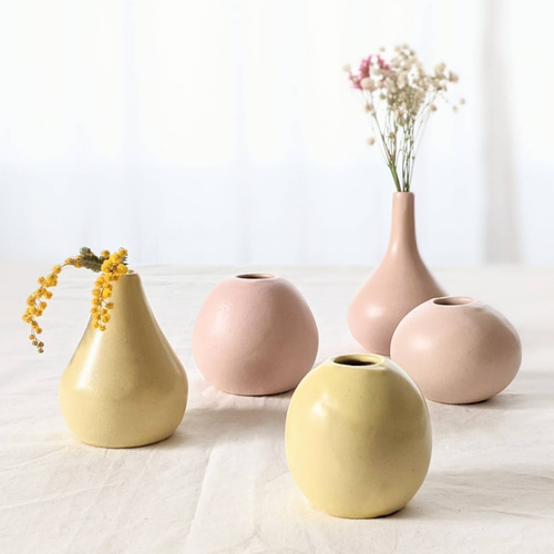 陶器の一輪挿し パステルピンク C 一輪挿し・花瓶・花器 もじゃとお