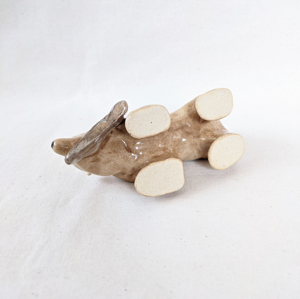陶器のクマ　鮭 5枚目の画像