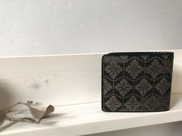 ：奄美大島紬の折財布： 3枚目の画像