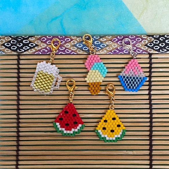 美味しい夏のマスクチャーム ビーズで作った小さな夏のアクセサリー