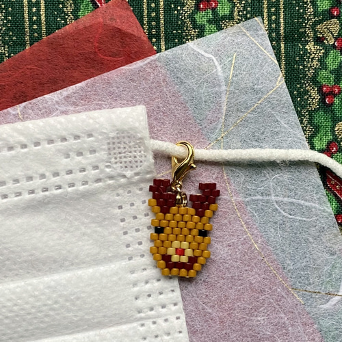 クリスマスマスクチャームその2 ビーズで作った小さなアクセサリー ...