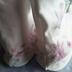 ストレッチの足袋(ピンクの薔薇)手描き 3枚目の画像