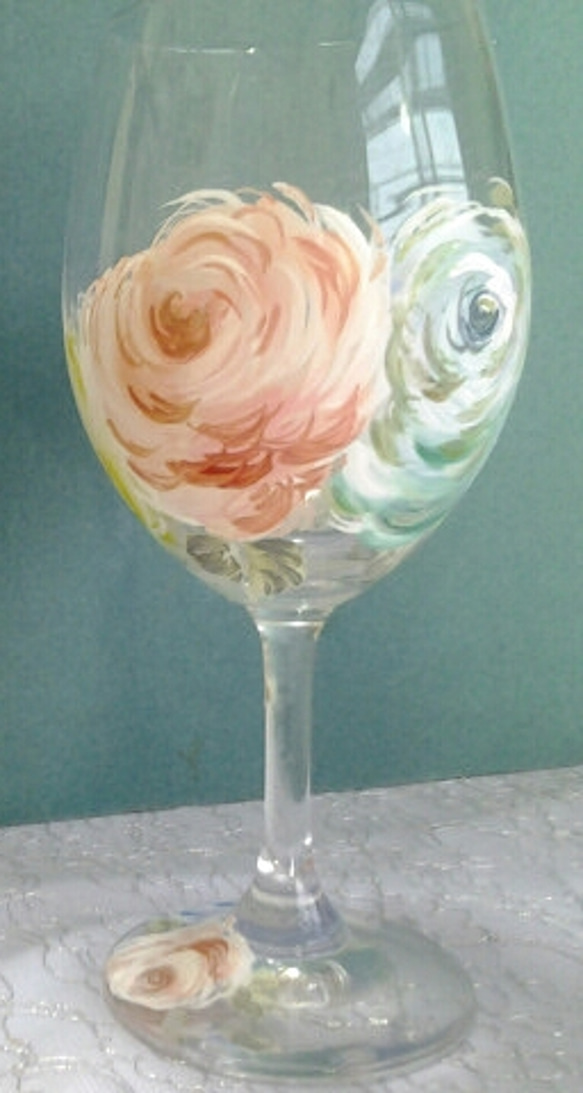 ワイングラス　《半額セール》手描きの薔薇 1枚目の画像