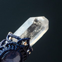 水晶和坦桑石花邊天然石項鍊 第7張的照片