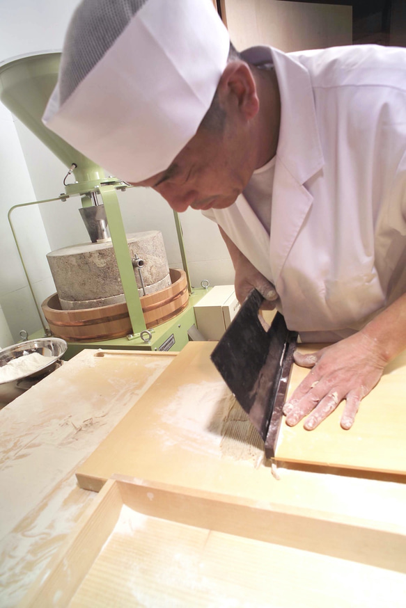 【眠りそば】富士の湧水冷凍手打式ゆで蕎麦6人前　電子レンジ調理専用商品 6枚目の画像
