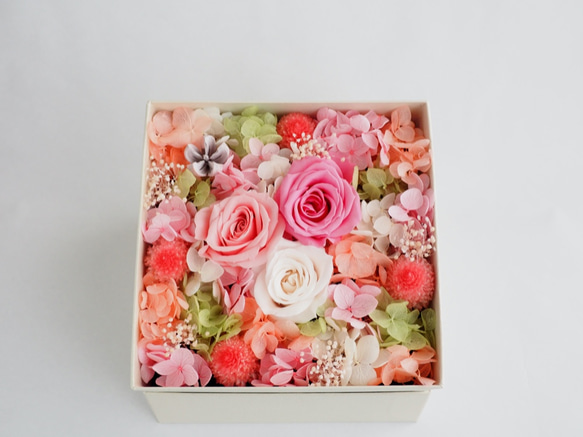 フラワーボックス　ピンク　ボックスアレンジ　プリザーブドフラワー フラワーボックスピンクボックスアレンジプリザーブドフラワー