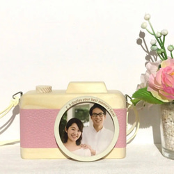 結婚祝い・贈り物に！カメラ型のフォトフレーム 【スタンダート・ピンク・紐付き】 2枚目の画像