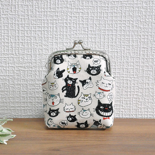 ねこさん・わんちゃんのころりんペンケース ペンケース Atelier Sarah