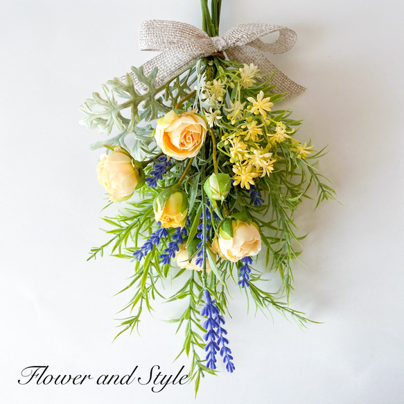 ドライフラワーꕤ︎︎スプレーバラと小花のガーランド・スワッグ