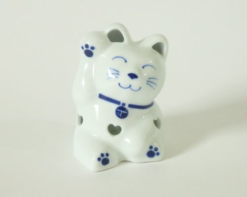 伊万里焼招き猫（右手） 招き猫 市川冬山窯 通販 11693881