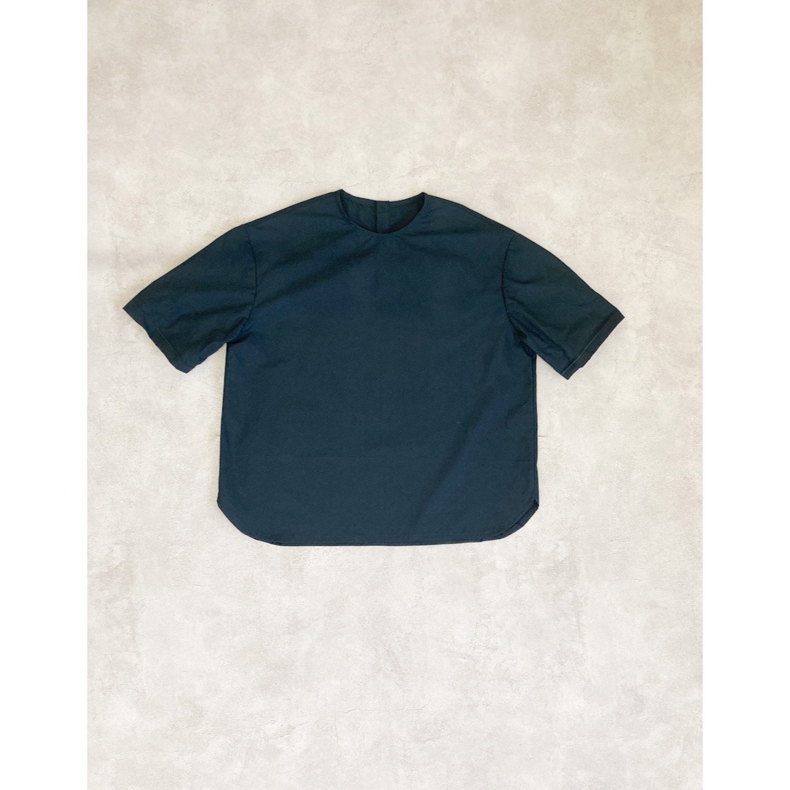 コットン100%  Neptuneシャツ　さらっと　シンプルコーデ　ブラウス　　黒