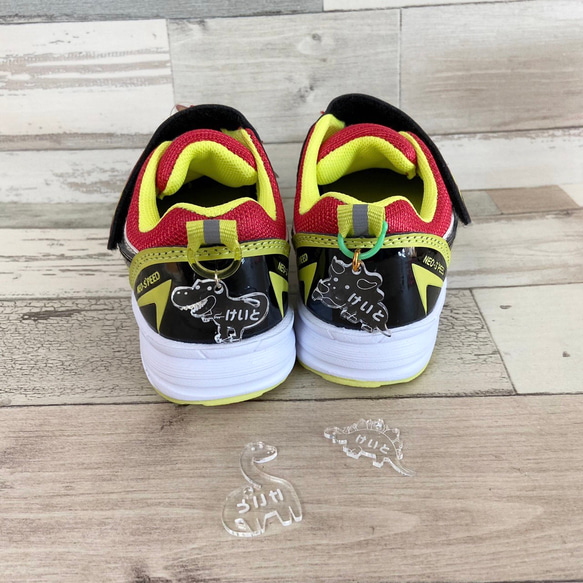 恐竜　靴のネームタグ　くつのネームタグ　スニーカー　上履き　ネームタグ　シューズタグ　★MDF★ウッドボード★レーザ 15枚目の画像