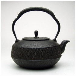 新品、供箱等付属品、鉄瓶台付　南部名工岩鋳造 １４型双馬肌あっきー猫様　売約済み 新品、供箱等付属品、鉄瓶台付 南部名工岩鋳造 14型双