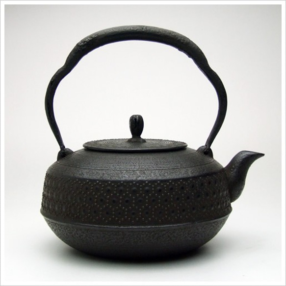 南部鉄器 鉄瓶 熏山工房 くんざん 車軸型 南部鐵器薰山工房Nambutetsubin 南部鐵壺車軸型傳統工藝品金屬製