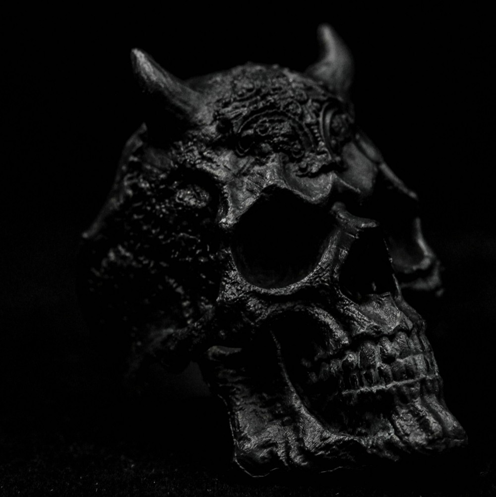 スカルシルバーリング、ホーン付きスカルリング、ディテール925スターリングシルバーリング、メンズスカルリング、モーターサ