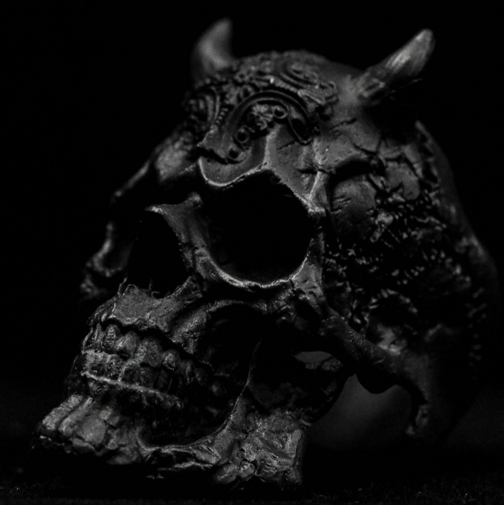 スカルシルバーリング、ホーン付きスカルリング、ディテール925スターリングシルバーリング、メンズスカルリング、モーターサ