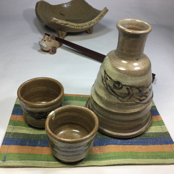 手作り陶器 和食器 うお絵付け酒器 徳利 ぐい呑み おちょこ・ぐい呑み 
