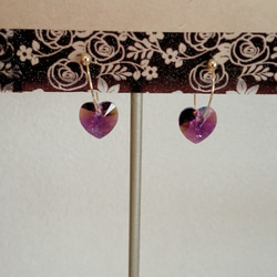 スワロフスキー　紫ハートのフープイヤリング 3枚目の画像