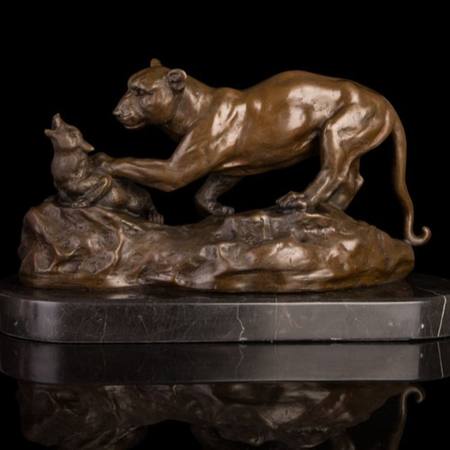 大型動物ブロンズ像 ウサギを追うヒョウ 大名品 インテリア家具 置物