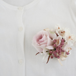 桜とバラの花衣コサージュ 2枚目の画像