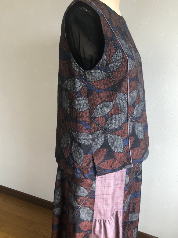 着物リメイク　紬のノースリーブトップス 3枚目の画像