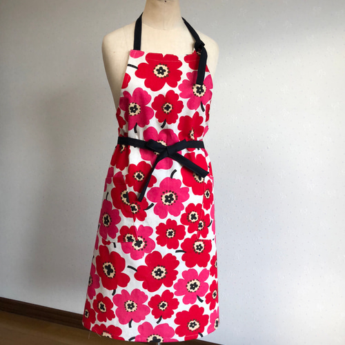 大きな花柄エプロン(赤) エプロン Sewingroom Reico 通販 大きな花柄エプロン(赤) エプロン Sewingroom Reico 通販