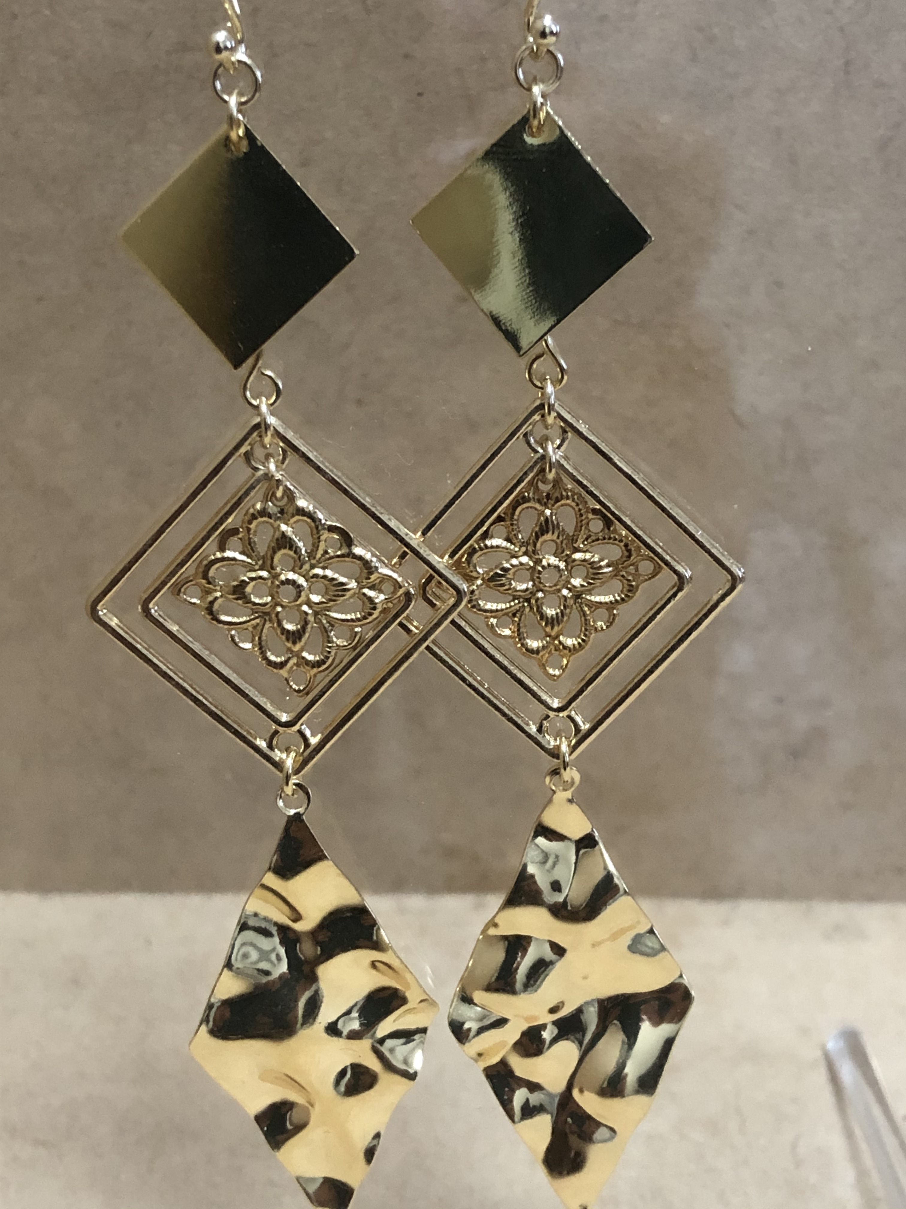 イエロー系　ビジュー　ピアス　ハンドメイド　イヤリング変更可